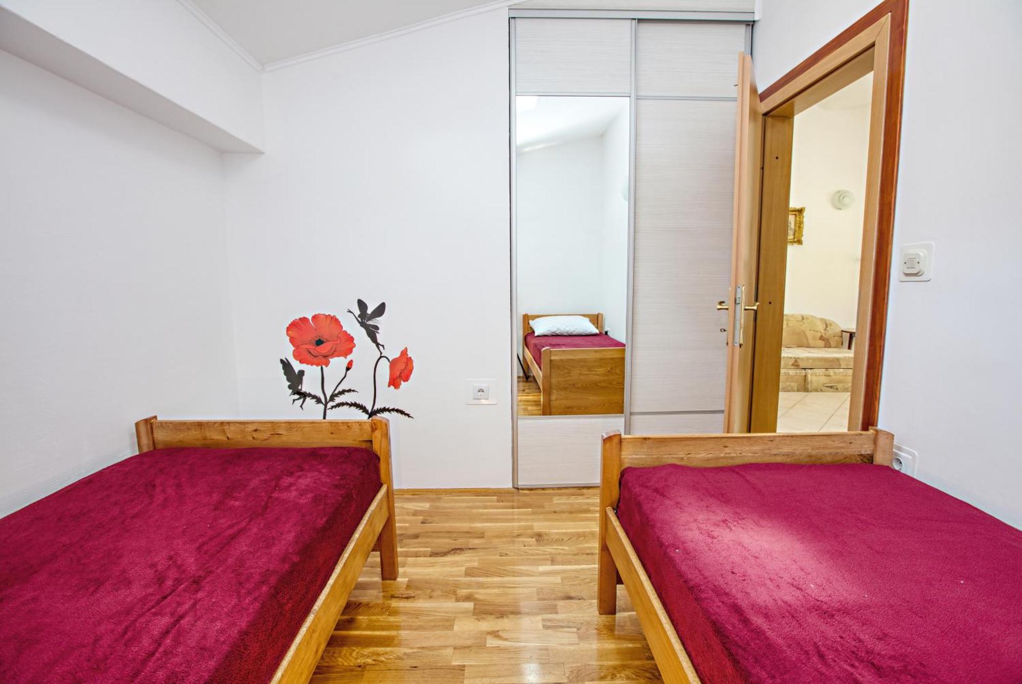 Family Friendly Seaside Apartments Brodarica, Sibenik - 4833 Brodarica (Sibenik-Knin) Quarto foto